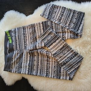 Nike Running Leggings Size Medium